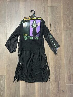 Totally ghoul x-ray Skeleton green. NWT various sizes(hs)